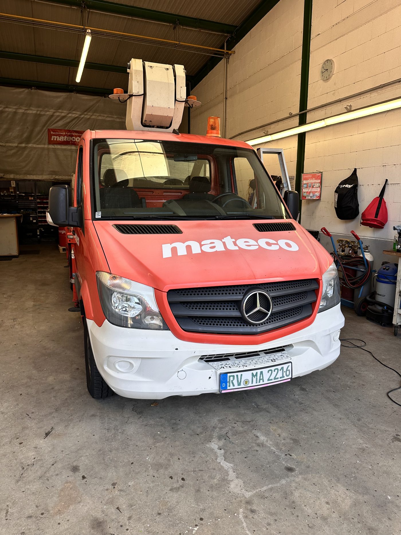 Fahrzeug vor der Aufbereitung durch Fahrzeugpflege Neves